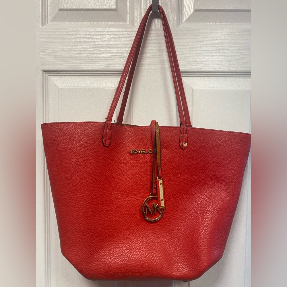 Reversible Michael Kors tote